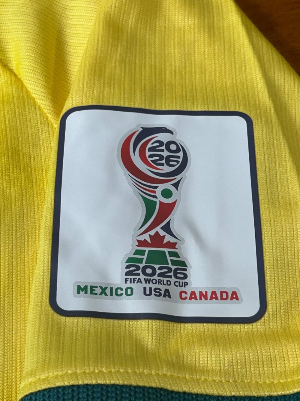 Neymar Jr #10 World Cup Soccer Jersey brazil Men's Size Large - Picture 7 of 9